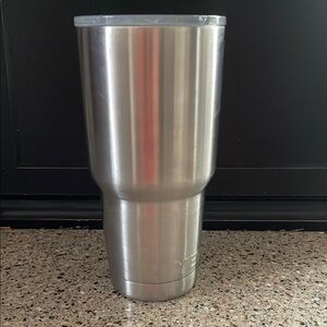 YETI Silver Travel Mug Stainless Steel Rambler Tumbler Hot Cold Temps Beverage